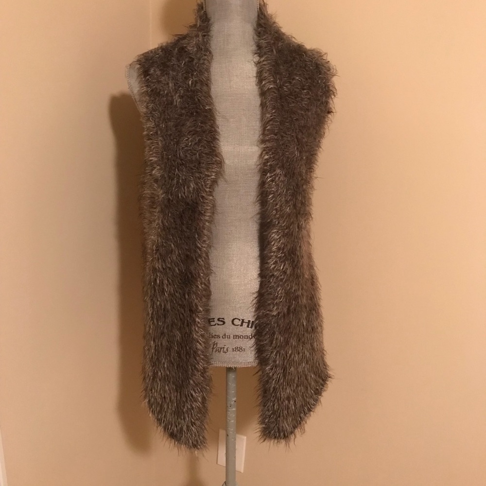 Cabi fur vest size medium